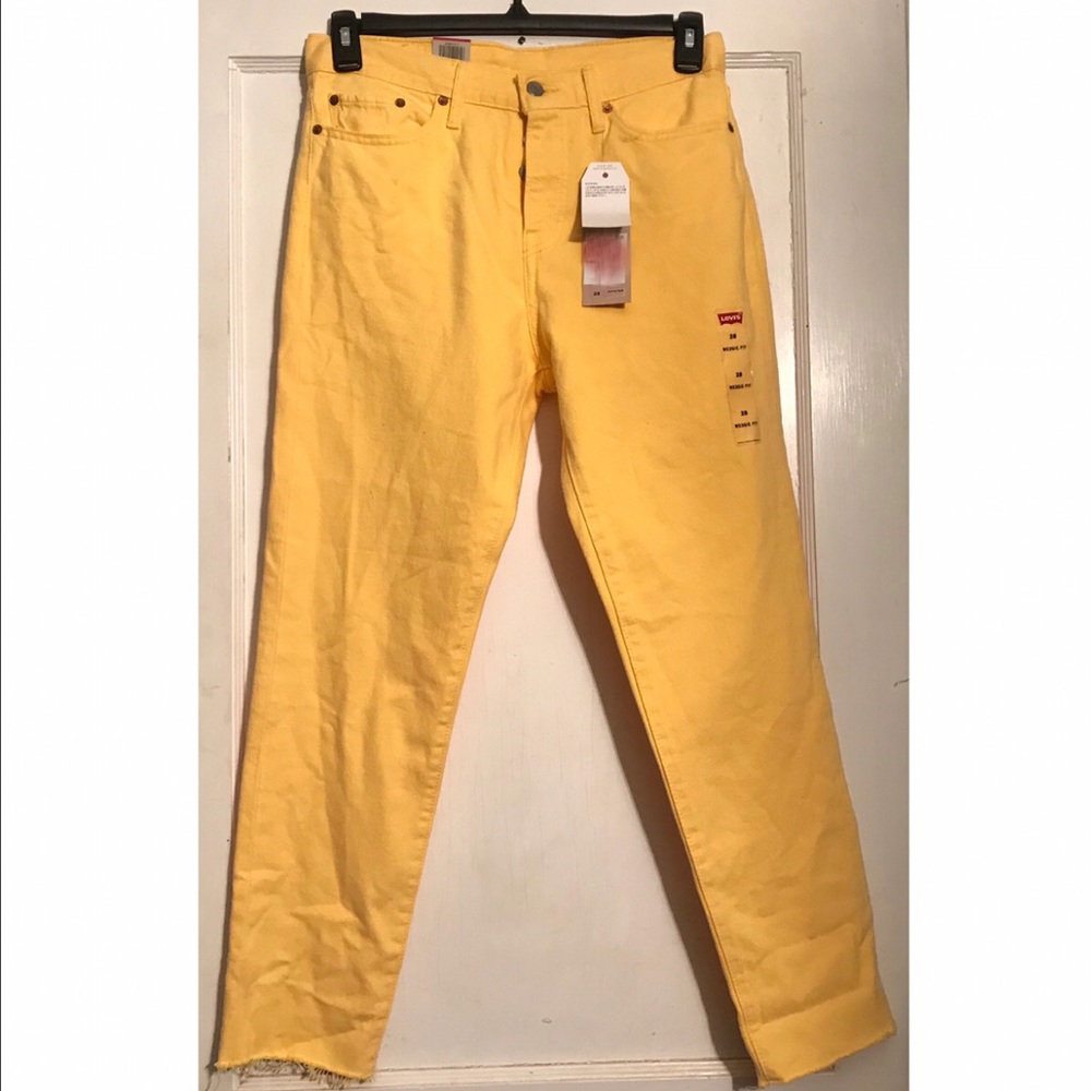 Levi’s yellow Wedgie Fit Jeans